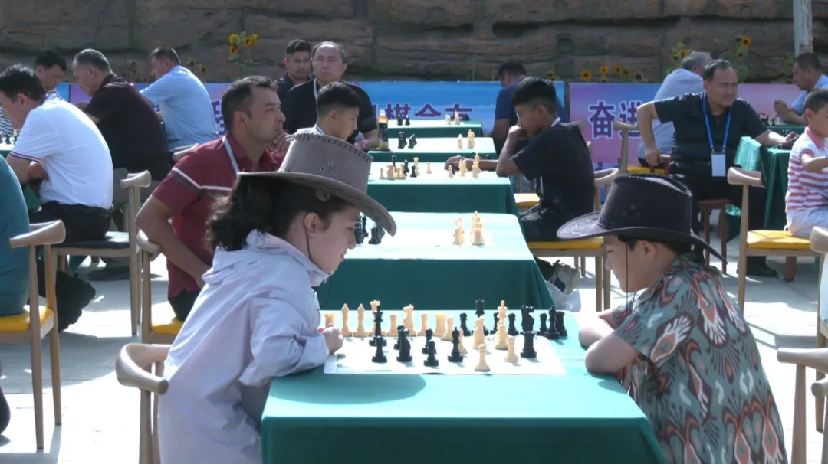 2024年全國(guó)西部國(guó)際象棋推廣工程（新疆站）在岳普湖縣啟動(dòng)(圖4)