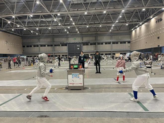 2024年廣東省“世承杯”擊劍聯(lián)賽（第八站）激烈開賽(圖2)